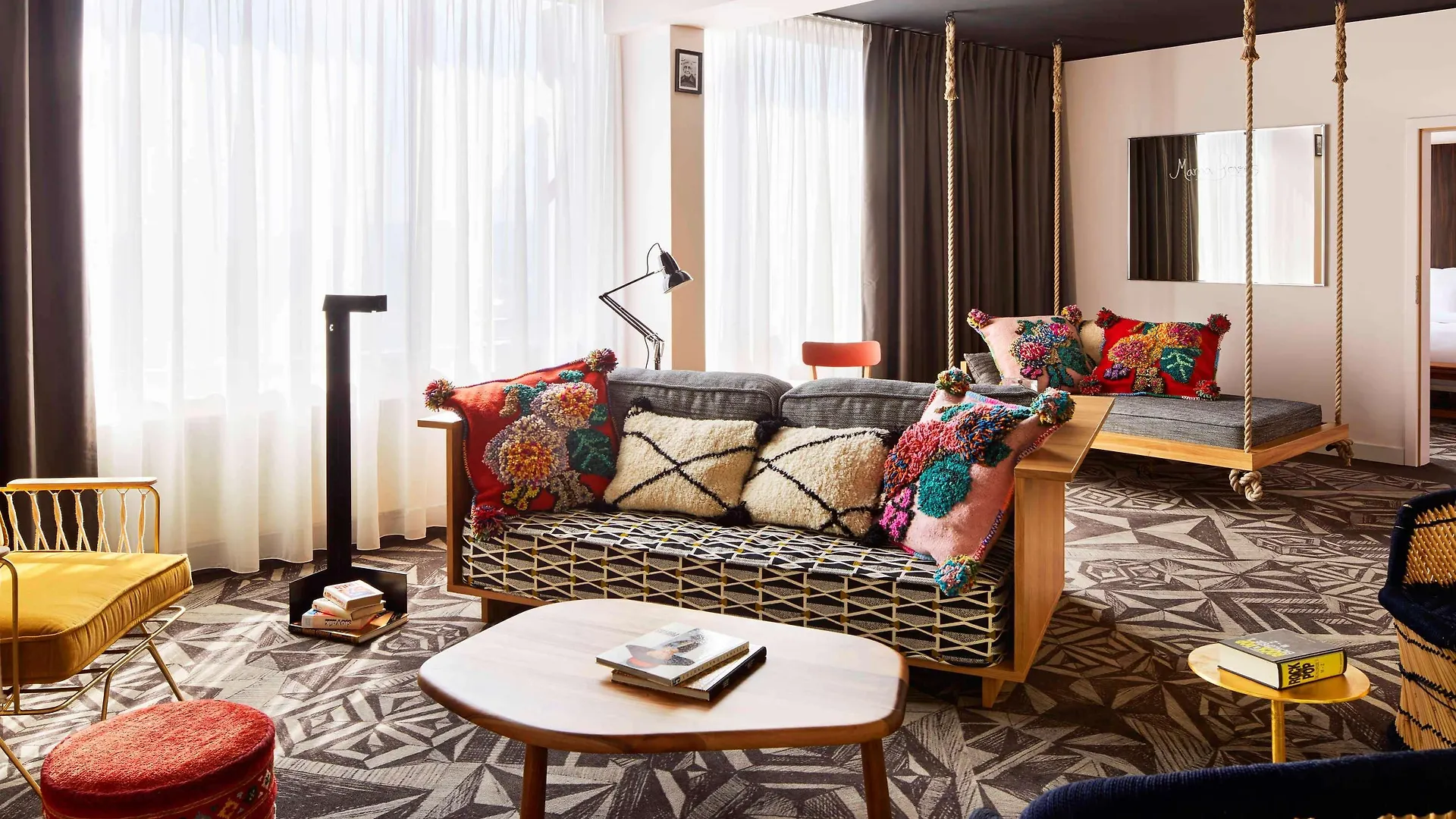 Hotel Mama Shelter Praga 4*,