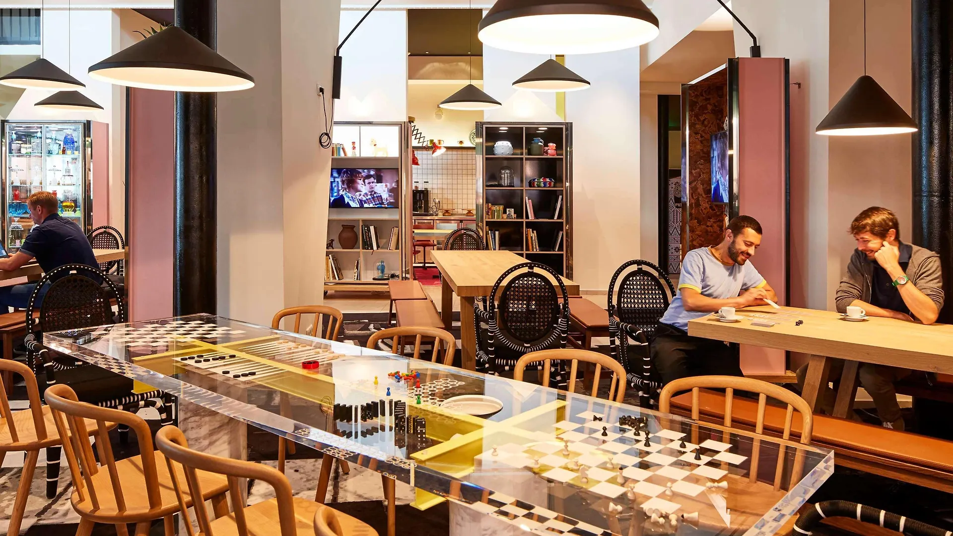 Hotel Mama Shelter Praga 4*,